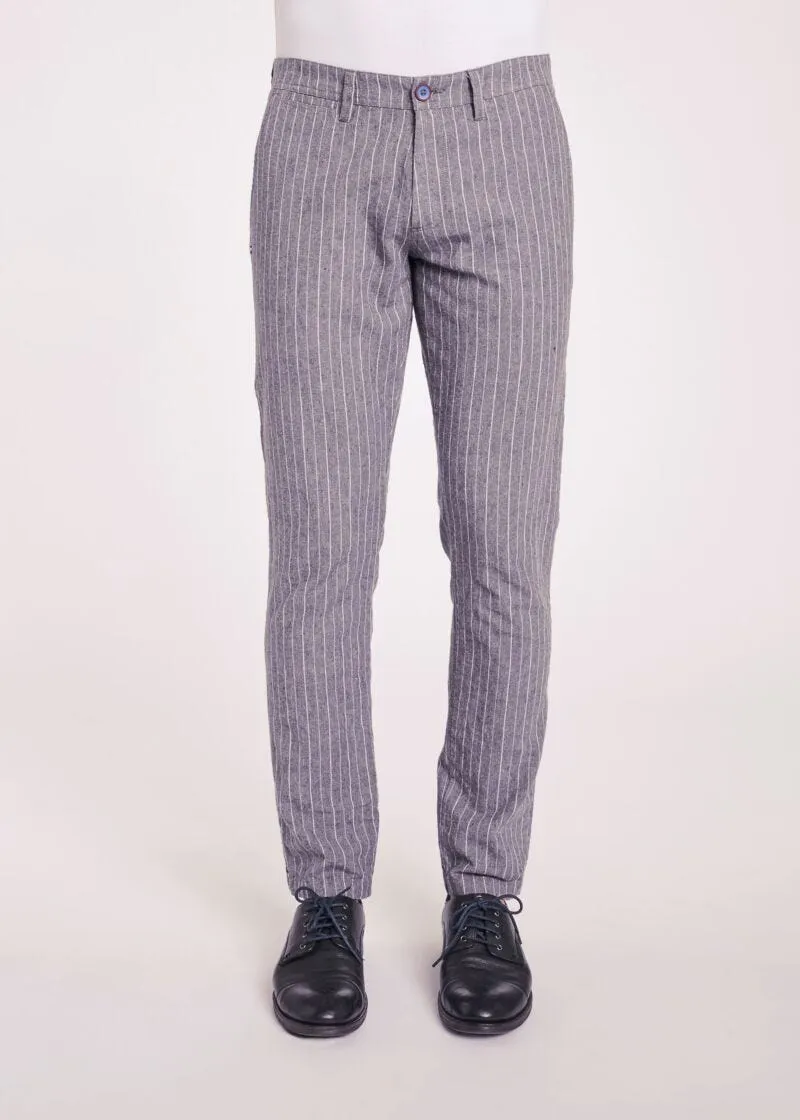 Pantaloni chino gessati
