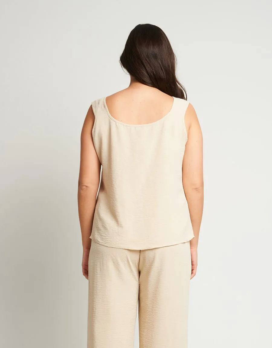 Top a spalla larga con inserto frontale